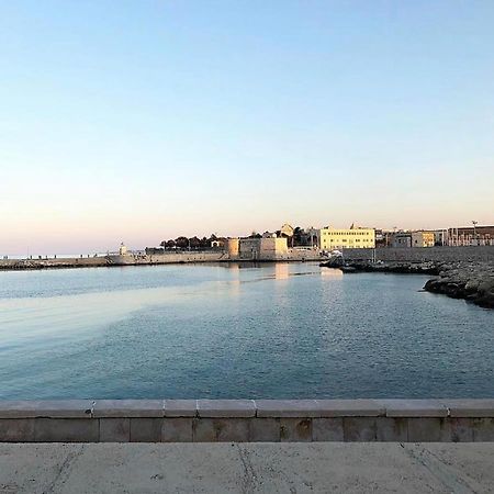 B&B Millevoglie Trani Bagian luar foto